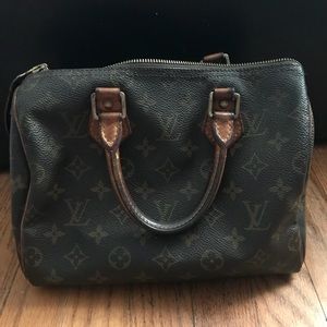 Authentic Louis Vuitton Speedy 25